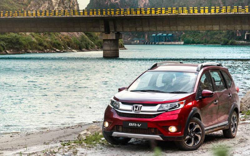 Comparison Buick Encore Essence 2019 Vs Honda Br V